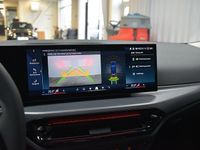 Begagnad BMW 330e 15 HK (11 kW) 2025 Svart Kombi