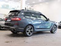 begagnad BMW X7 M50d M-Sport 7-sits INNOVATION SKY B&W VAT/MOMS 400hk