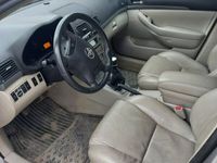 begagnad Toyota Avensis Kombi 2.0 D-4D Euro 4