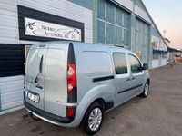 Begagnad Renault Kangoo 86 HK (63 kW) 2011 Silver Minibuss