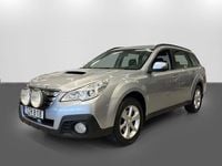 Begagnad Subaru Outback 150 HK (110 kW) 2014 Silver Kombi
