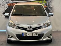 begagnad Toyota Yaris III XP13M(A) 1.33 EFI 101HK BACKKAMERA BESIKTAD NY SERVAD