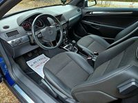 begagnad Opel Astra Cabriolet TwinTop 1.8 140hk Euro 4 / Mkt fin