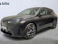 Begagnad BMW iX Comfort Edition 385 kW (524 HK) 2024 Grå SUV