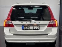 Begagnad Volvo V70 Summum 163 HK (119 kW) 2012 Vit Kombi