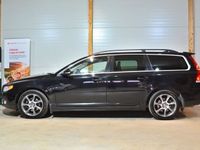 begagnad Volvo V70 D4 Momentum VoC Taklucka Drag D-värm Navi 181hk