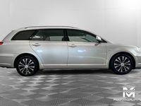 begagnad Toyota Avensis Kombi 1.8 VVT-i (129hk) 1-ägare/ACC/Kamkedja