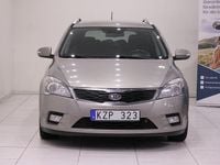 Begagnad Kia Ceed Sportswagon EX 128 HK (94 kW) 2010 Silver Kombi