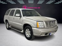 Begagnad Cadillac Escalade 350 HK (257 kW) 2005 Silver SUV