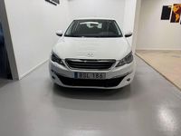 Begagnad Peugeot 308 Active 92 HK (67 kW) 2014 Vit Halvkombi