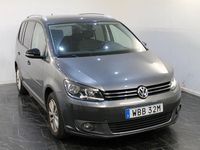 Begagnad VW Touran Comfortline 105 HK (77 kW) 2011 Mörkgrå Minibuss