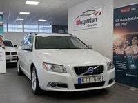 Begagnad Volvo V70 Momentum 163 HK (119 kW) 2010 Vit Kombi