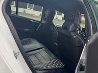 Begagnad Volvo V60 152 HK (111 kW) 2018 Vit Kombi