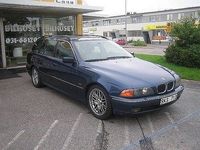 Begagnad BMW 528 193 HK (141 kW) 1998 Mörkblå Kombi