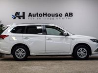 begagnad Mitsubishi Outlander P-HEV 2.4 Hybrid 4WD Bränslevärmare Drag 2020, SUV