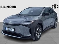 Begagnad Toyota bZ4X Executive 2023 Silver SUV