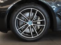 begagnad BMW 530 e xDrive Touring M Sport Nav Drag HiFi Park Assist
