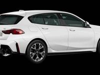 Begagnad BMW 120 170 HK (125 kW) 2000 Alpine white Halvkombi