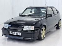 Begagnad Opel Kadett 116 HK (85 kW) 1986 Svart Halvkombi