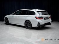 Begagnad BMW 330e M Sport 184 HK (135 kW) 2022 Vit Kombi