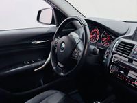 Begagnad BMW 118 Advantage 136 HK (100 kW) 2017 Svart Halvkombi