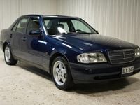 Begagnad Mercedes C220 150 HK (110 kW) 1995 Blå