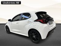 Begagnad Toyota Yaris Hybrid Style 117 HK (86 kW) 2023 Vit Halvkombi
