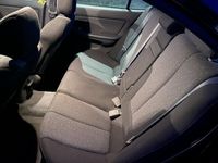 begagnad Hyundai Elantra Sedan 1.6