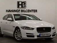Begagnad Jaguar XE 180 HK (132 kW) 2016 Vit Sedan