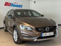 Begagnad Volvo V60 CC Momentum 191 HK (140 kW) 2015 Brun Kombi