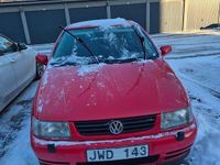 Begagnad VW Polo 75 HK (55 kW) 1999 Halvkombi