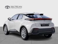 Begagnad Toyota C-HR Active 223 HK (164 kW) 2024 Mörkgrå (vit) SUV