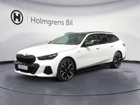 Begagnad BMW 550e Shadowline 313 HK (230 kW) 2025 Vit Kombi