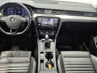 begagnad VW Passat 2.0 TDI SCR 4Motion Executive R-Line Cockpit 2017, Sedan