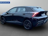 Begagnad MG MG4 EV 125 kW (171 HK) 2023 Svart Halvkombi