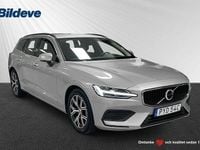 Begagnad Volvo V60 Core 165 HK (121 kW) 2022 Silver Kombi