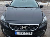 begagnad Volvo V40 CC D2/Auto/GPS/Dieselvärmare/Momentum