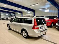 begagnad Volvo V70 D3 Momentum Euro 5