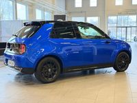 Begagnad Honda e 113 kW (154 HK) 2020 Blå Halvkombi