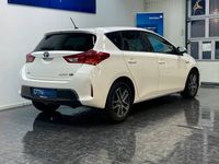 begagnad Toyota Auris 1.8-Hybrid/Fullservad/Välutrustad/Välskött/SNÅL