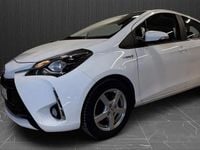 Begagnad Toyota Yaris Hybrid Active 101 HK (74 kW) 2020 Vit Halvkombi