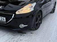Begagnad Peugeot 208 82 HK (60 kW) 2014 Halvkombi