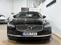 Begagnad Volvo V90 Momentum 253 HK (186 kW) 2020 Svart Kombi