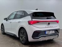 Begagnad Cupra Born 150 kW (204 HK) 2023 Vit metallic Halvkombi