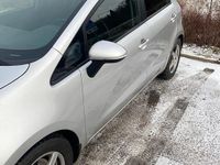 Begagnad Kia Rio 109 HK (80 kW) 2014 Halvkombi