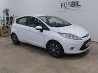 Begagnad Ford Fiesta Titanium 75 HK (55 kW) 2010 Vit Halvkombi
