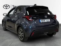 Begagnad Toyota Yaris Hybrid Active 117 HK (86 kW) 2023 Grå