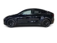 Begagnad Tesla Model Y Long Range AWD 378 kW (514 HK) 2023 Svart SUV