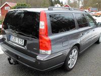 Begagnad Volvo V70 Summum 209 HK (153 kW) 2005 Grå Kombi
