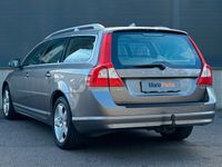 begagnad Volvo V70 2.4D Geartronic Summum/Nyservad/Drag/PDC/AUX